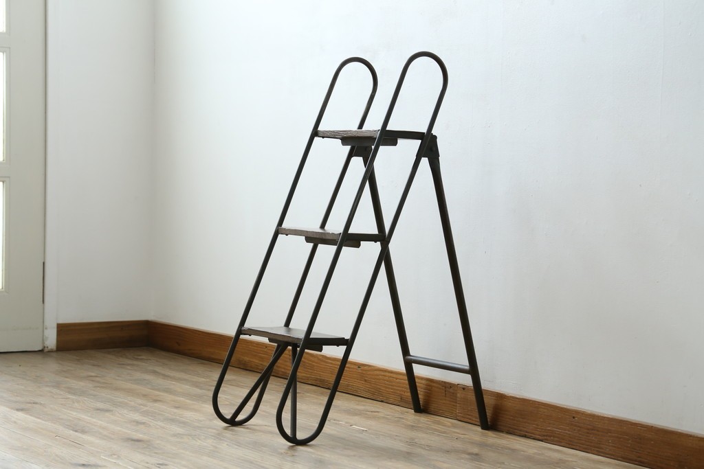 フランスアンティーク　店舗のディスプレイとしてもおすすめな脚立　(R-052839)