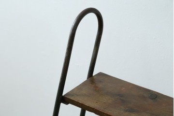 フランスアンティーク　店舗のディスプレイとしてもおすすめな脚立　(R-052839)