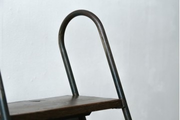 フランスアンティーク　店舗のディスプレイとしてもおすすめな脚立　(R-052839)