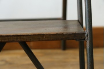 フランスアンティーク　店舗のディスプレイとしてもおすすめな脚立　(R-052839)