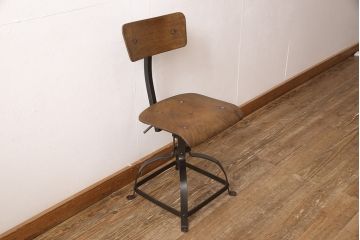フランスアンティーク　インダストリアルなデザインがかっこいい回転チェア(工業系椅子、板座チェア、イス)(R-052841)