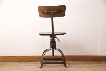 フランスアンティーク　インダストリアルなデザインがかっこいい回転チェア(工業系椅子、板座チェア、イス)(R-052841)