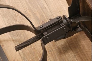 フランスアンティーク　インダストリアルなデザインがかっこいい回転チェア(工業系椅子、板座チェア、イス)(R-052841)