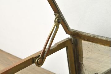 フランスアンティーク　激レアデザイン!　真鍮枠　背板・底板が鏡張りで広々見えるRガラス卓上ショーケース(ガラスケース、陳列棚、店舗什器)(R-052843)