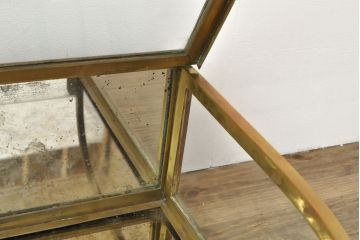 フランスアンティーク　激レアデザイン!　真鍮枠　背板・底板が鏡張りで広々見えるRガラス卓上ショーケース(ガラスケース、陳列棚、店舗什器)(R-052843)