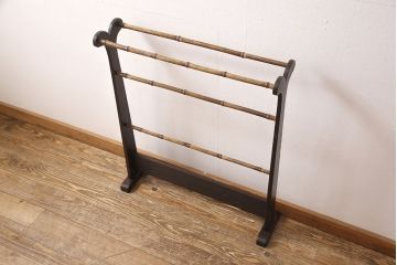 中古　美品　上手物　桑材　上品なデザインが上質な空間づくりをかなえるタオル掛け?(ハンガー、お茶道具、衝立?)(R-052867)