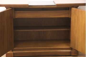 中古　美品　DREXEL HERITAGE(ドレクセルヘリテイジ)　FRANCESCA(フランチェスカ)シリーズ　拡張式の天板が付いたサイドボード(サーバー、カウンター、収納棚、キャビネット)(R-052873)