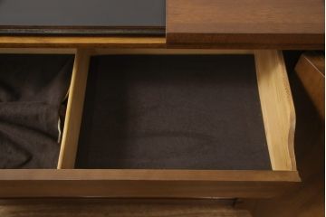 中古　美品　DREXEL HERITAGE(ドレクセルヘリテイジ)　FRANCESCA(フランチェスカ)シリーズ　拡張式の天板が付いたサイドボード(サーバー、カウンター、収納棚、キャビネット)(R-052873)