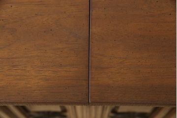 中古　美品　DREXEL HERITAGE(ドレクセルヘリテイジ)　FRANCESCA(フランチェスカ)シリーズ　拡張式の天板が付いたサイドボード(サーバー、カウンター、収納棚、キャビネット)(R-052873)