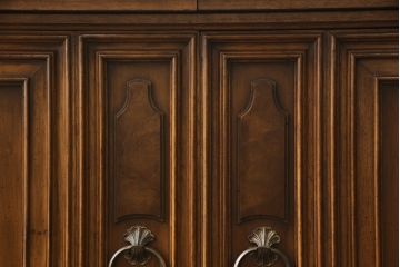 中古　美品　DREXEL HERITAGE(ドレクセルヘリテイジ)　FRANCESCA(フランチェスカ)シリーズ　拡張式の天板が付いたサイドボード(サーバー、カウンター、収納棚、キャビネット)(R-052873)