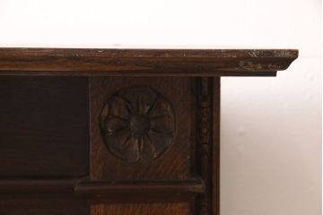 イギリスアンティーク　オーク材　小振りなサイズがかわいらしいマントルピース(暖炉、ファイヤープレイス、ディスプレイ)(R-052875)