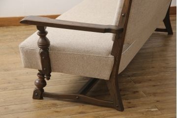 中古　美品　永田良介商店　落ち着いたカラーが和やかな空間を演出する455型アームソファ(3人掛け)(定価約56万円)(R-052876)