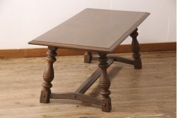 中古　美品　永田良介商店　脚の凝ったつくりが目を引くセンターテーブル(ローテーブル)(R-052877)
