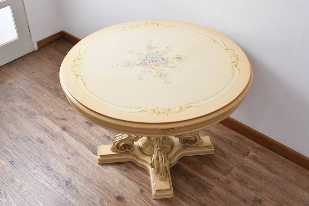 ヨーロッパビンテージ　イタリア輸入家具　ロココ調　見事な彫刻と天板の花の絵が優雅なダイニングテーブル　(R-052878)