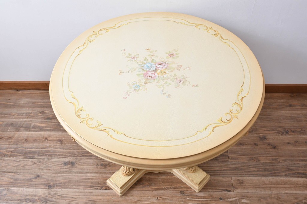 ヨーロッパビンテージ　イタリア輸入家具　ロココ調　見事な彫刻と天板の花の絵が優雅なダイニングテーブル　(R-052878)