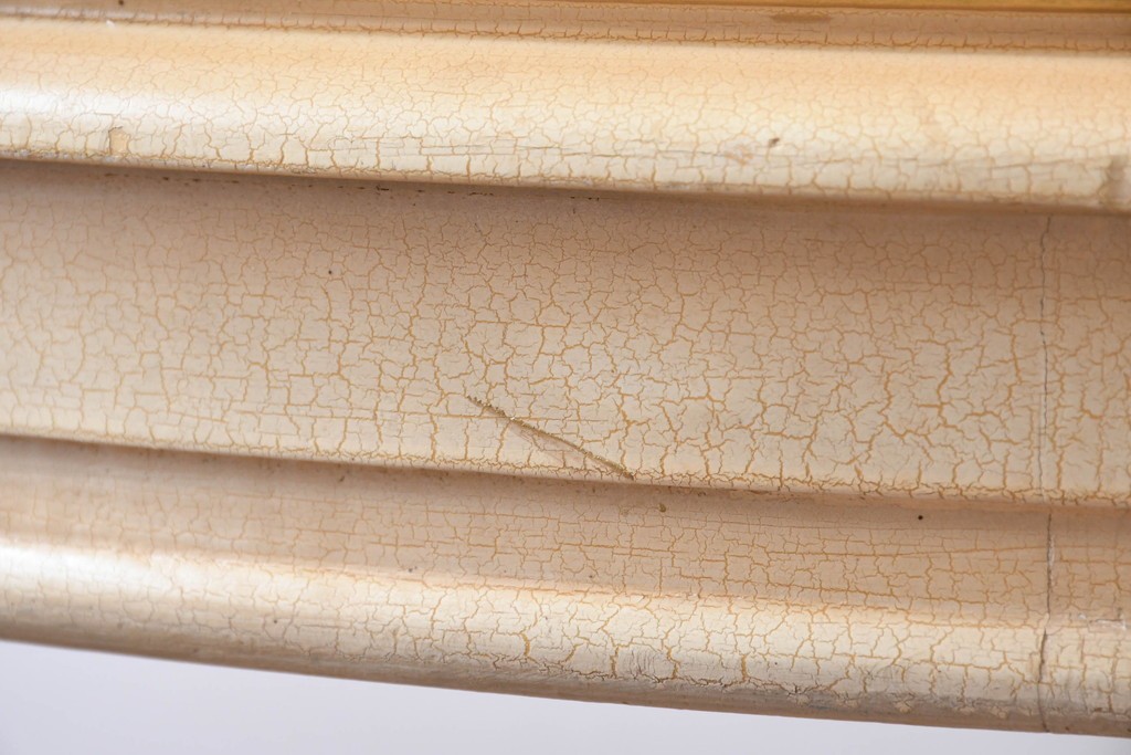 ヨーロッパビンテージ　イタリア輸入家具　ロココ調　見事な彫刻と天板の花の絵が優雅なダイニングテーブル　(R-052878)