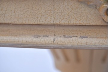 ヨーロッパビンテージ　イタリア輸入家具　ロココ調　見事な彫刻と天板の花の絵が優雅なダイニングテーブル　(R-052878)