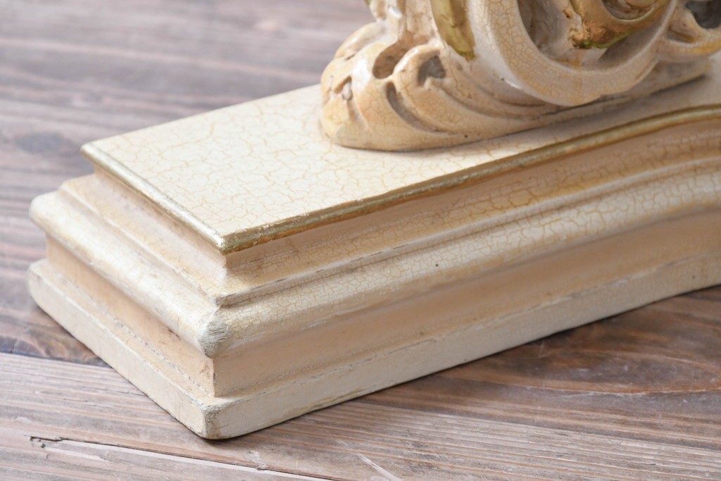 ヨーロッパビンテージ　イタリア輸入家具　ロココ調　見事な彫刻と天板の花の絵が優雅なダイニングテーブル　(R-052878)