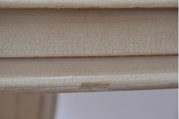 ヨーロッパビンテージ　イタリア輸入家具　ロココ調　見事な彫刻と天板の花の絵が優雅なダイニングテーブル　(R-052878)