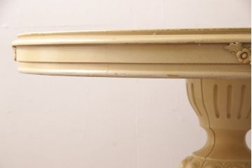 ヨーロッパビンテージ　イタリア輸入家具　ロココ調　見事な彫刻と天板の花の絵が優雅なダイニングテーブル(ラウンドテーブル、ヴィンテージ)(R-052878)