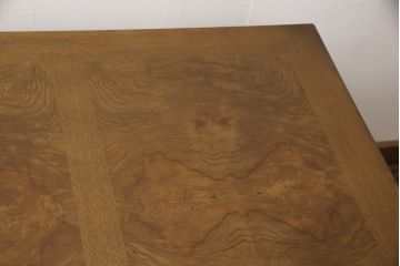 中古　美品　カリモク家具(karimoku)　domani(ドマーニ)　Morganton(モーガントン)　直線のシルエットが印象的なライトコニャック色ダイニングテーブル(食卓)(定価約19万円)(R-052879)