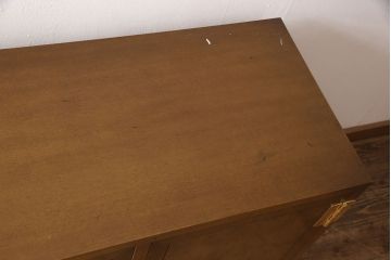 中古　美品　カリモク家具(karimoku)　domani(ドマーニ)　Morganton(モーガントン)　直線的でシンプルなデザインが目を引くサイドボード(定価約38万円)(ローボード、収納棚、引き出し、キャビネット)(R-052880)