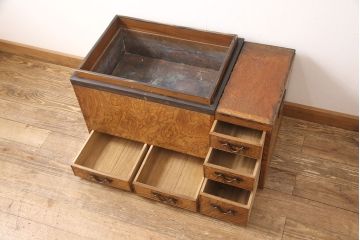 和製アンティーク　上手物　銅金具と玉杢が上質な和のお部屋づくりにぴったりな長火鉢(囲炉裏、木製火鉢)(R-052894)