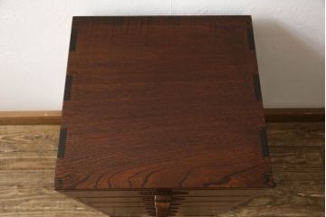 中古　美品　江戸指物　前面桑材　拭き漆塗りが美しい六段小引き出し(小物収納、卓上収納)(R-052902)