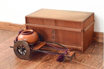 大正〜昭和初期　平安　松栄堂　牡丹花鳥文　銅彫金　花車　共箱(R-052904)