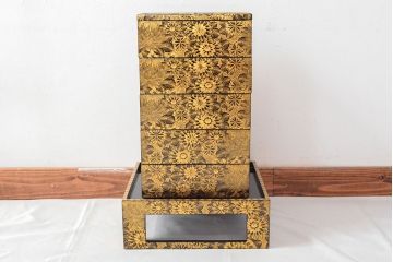 極上　輪島塗　沈金菊花尽し　五段重　重台付き(重箱、漆器)(R-052905)