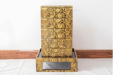 極上　輪島塗　沈金菊花尽し　五段重　重台付き(重箱、漆器)(R-052905)
