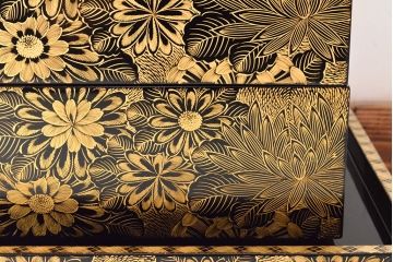 極上　輪島塗　沈金菊花尽し　五段重　重台付き(重箱、漆器)(R-052905)