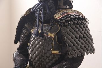 中古　美品　等身鎧(甲冑、武具)(R-052908)
