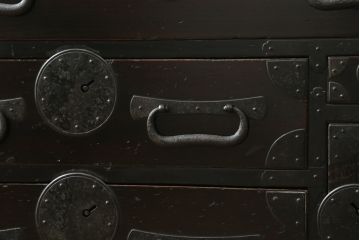 和製アンティーク　ヒノキ材　重厚感漂う最上地方の小箪笥(引き出し、小タンス、チェスト)(R-052911)