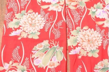 大正〜昭和初期　総花柄縮緬着物(振袖、古布、赤縮、正絹)(R-052914)