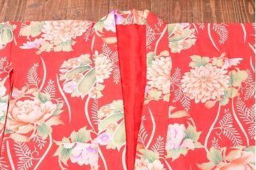大正〜昭和初期　総花柄縮緬着物(振袖、古布、赤縮、正絹)(R-052914)
