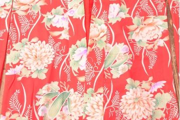 大正〜昭和初期　総花柄縮緬着物(振袖、古布、赤縮、正絹)(R-052914)