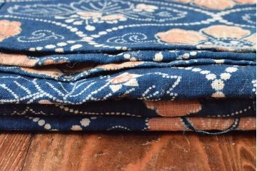 明治期　赤入り藍型染木綿古布(布団皮、藍染)(R-052915)