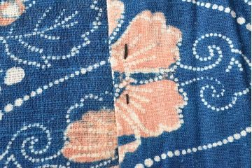 明治期　赤入り藍型染木綿古布(布団皮、藍染)(R-052917)