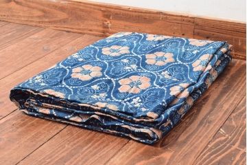 明治期　赤入り藍型染木綿古布(布団皮、藍染)(R-052918)