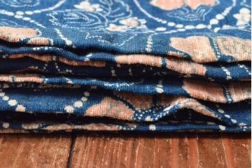 明治期　赤入り藍型染木綿古布(布団皮、藍染)(R-052918)