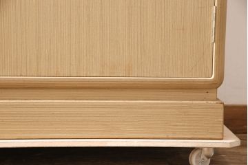 中古　繊細な意匠が施された金具が上品な雰囲気を高める加茂総桐箪笥(大丸)(桐たんす、着物箪笥、衣装たんす)(R-052923)