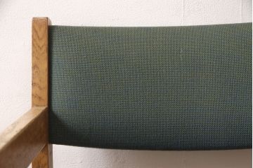 デンマークビンテージ　Hans J Wegner(ハンス・J・ウェグナー)　GETAMA(ゲタマ)　CONFERENCECHAIR　オーク材　洗練された佇まいが目を引くカンファレンスチェア(アームチェア、イス、椅子、ダイニングチェア、ヴィンテージ、北欧)(R-052926)