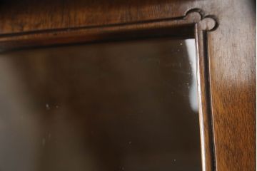イギリスアンティーク　マホガニー材　猫脚が優雅な雰囲気を醸し出すサイドボード(キャビネット、収納棚)(R-052928)