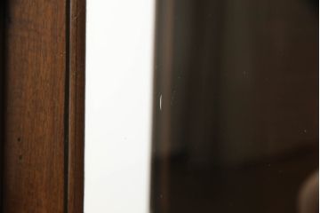 イギリスアンティーク　マホガニー材　猫脚が優雅な雰囲気を醸し出すサイドボード(キャビネット、収納棚)(R-052928)