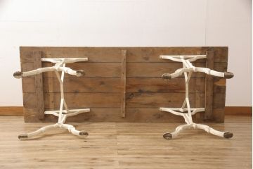 中古　ナチュラルな雰囲気がかわいらしいアンティーク風鉄脚テーブル(作業台、デスク、在宅ワーク、在宅用)(R-052933)