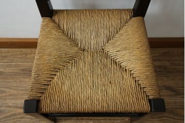 中古　松本民芸家具　#517型　背板のデザインがおしゃれなラッシチェア(ダイニングチェア、椅子)(定価約11万円)(R-052940)
