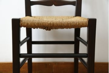 中古　松本民芸家具　#517型　背板のデザインがおしゃれなラッシチェア(ダイニングチェア、椅子)(定価約11万円)(R-052940)