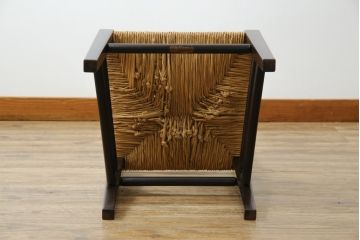 中古　松本民芸家具　#517型　背板のデザインがおしゃれなラッシチェア(ダイニングチェア、椅子)(定価約11万円)(R-052940)
