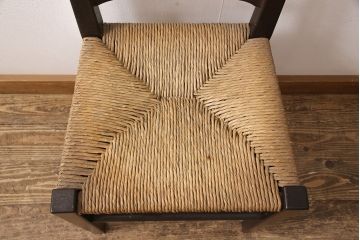 中古　松本民芸家具　#517型　背板のデザインがおしゃれなラッシチェア(ダイニングチェア、椅子)(定価約11万円)(R-052940)